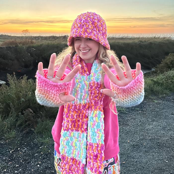 Rainbow Mittens - Image 2
