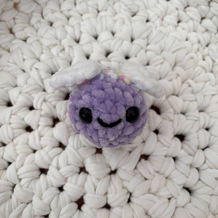 Bee Plushie - Image 4