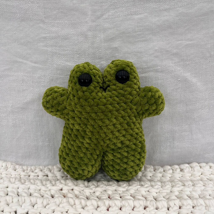 Frog Plushie - Image 2